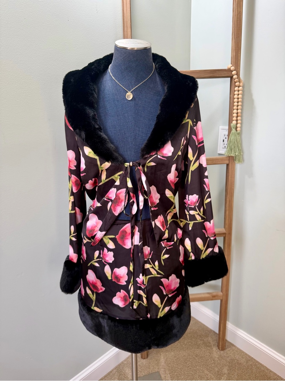 ASOS Design Floral Satin Faux Fur Plunge Blouse and Skirt Set Size 8